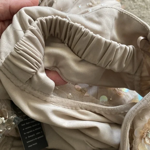 Adrianna Papell NWT off shoulder size 14 gown - Picture 16 of 16